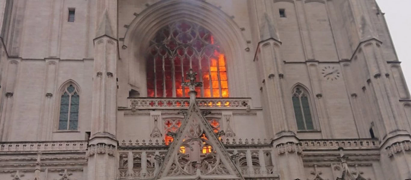 Πυρκαγιά στον καθεδρικό της Ναντ: Από την Ρουάντα που εργάζονταν ως... εθελοντής ο δράστης που ομολόγησε